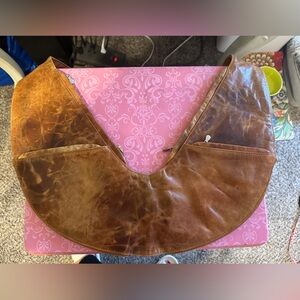 Sash Leather bag. This is the Extra size. Worn just a few times